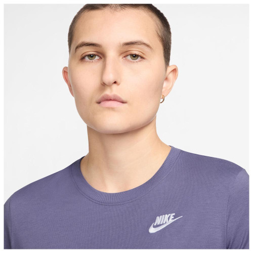 Nike Γυναικεία κοντομάνικη μπλούζα Sportswear Club Essentials T-Shirt
